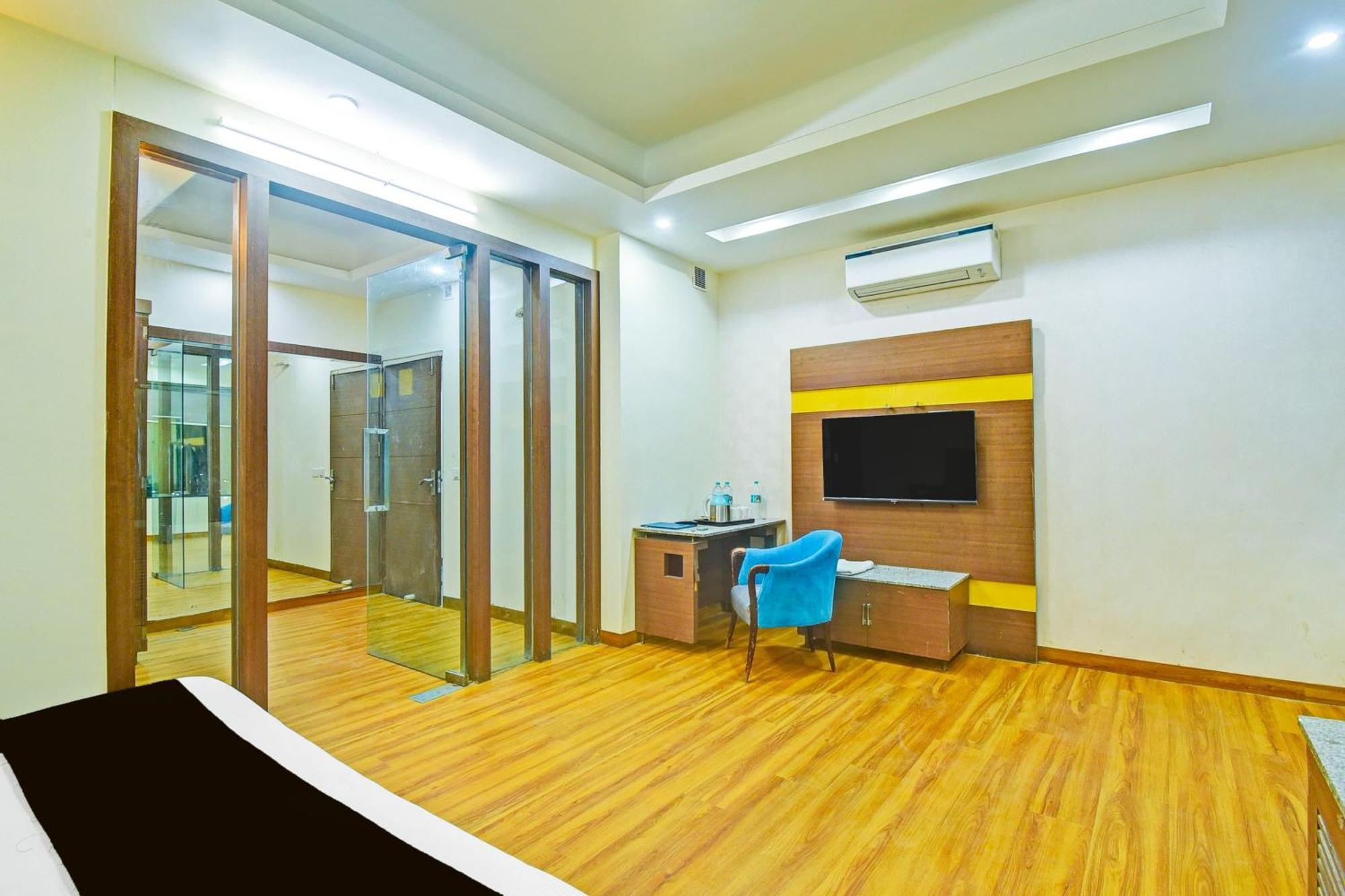 Super Townhouse Amrapali Circle Formerly Hotel Aqua ジャイプール エクステリア 写真
